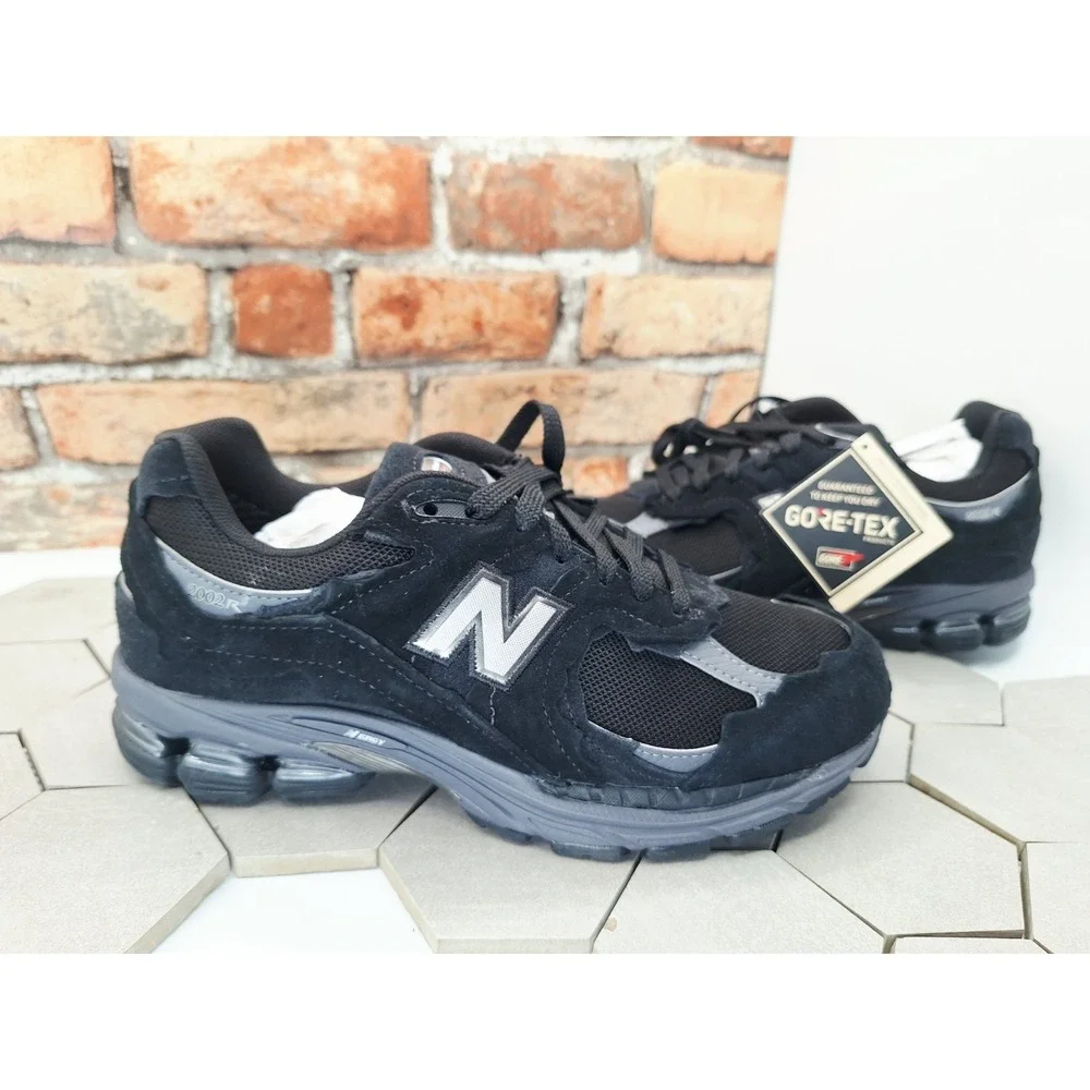 New Balance Men's Sz 7 U2002DXV1 Black Protection Pack GORE-TEX 2002R Waterproof